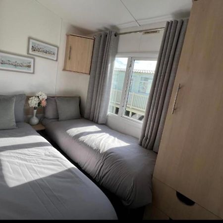 Beach Haven Hotel New Milton Eksteriør billede